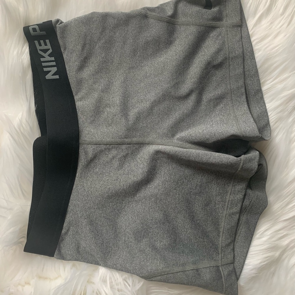 Nike Shorts Size M